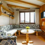 아파트 Residenza Chesa Margun 57-2 By Interhome 주를레