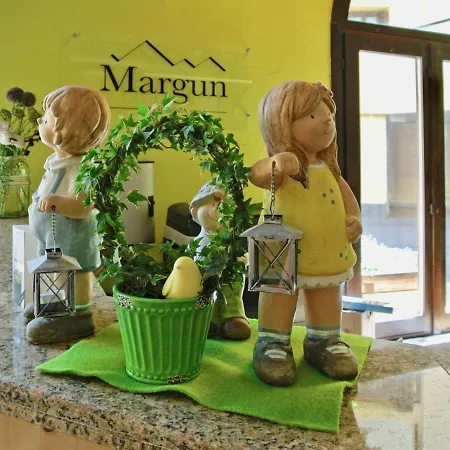 Apartment Apartment Residenza Chesa Margun 57-2 By Interhome Surlej